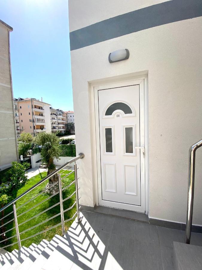 Apartments Monika Budva Luaran gambar