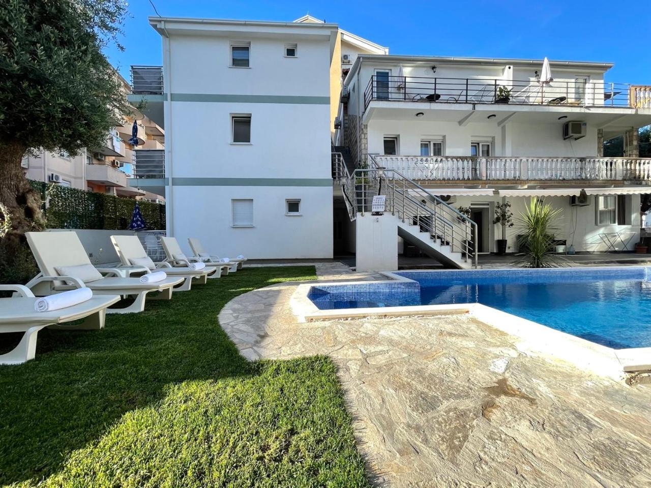 Apartments Monika Budva Luaran gambar